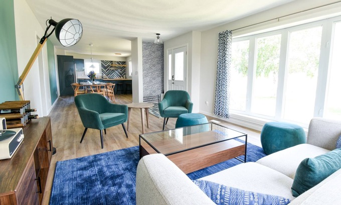 Wellington House | The Vine House - Go to the vineyards!