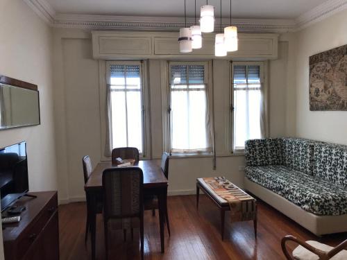 Ciudad Vieja Apartment | The Wall Montevideo [ 105 ] Live in the Old Town