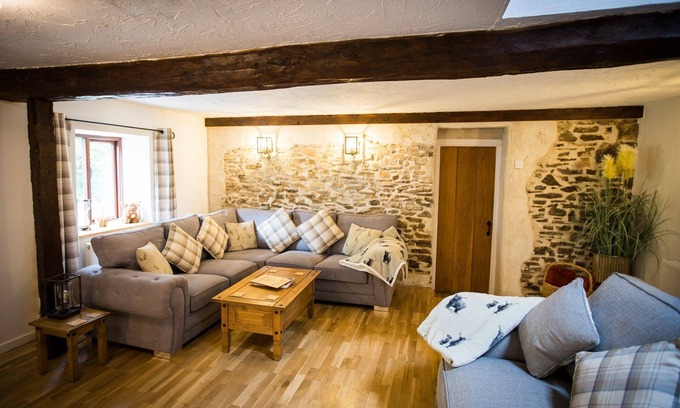 Devon Cottage | The Warren - Dog friendly cottage sleeping 7