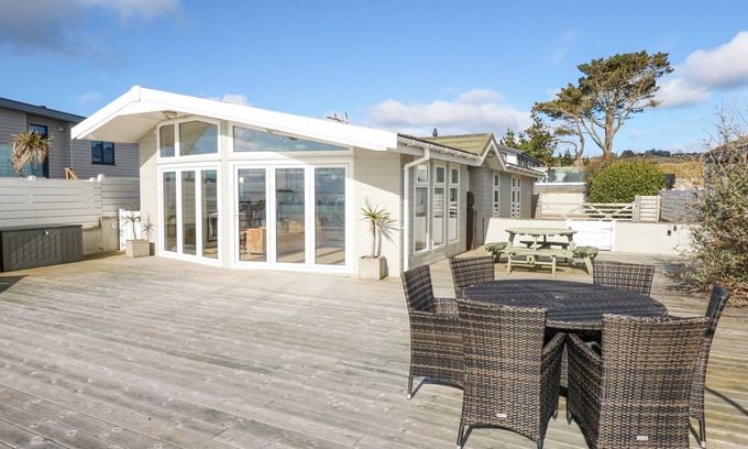 Abersoch Cottage | THE WARREN M45, pet friendly, country holiday cottage in Abersoch