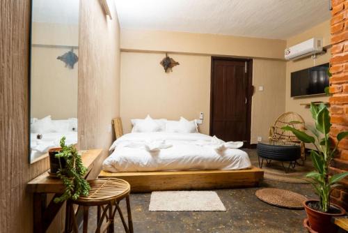 Lalitpur Bed & Breakfast | The weavers inn