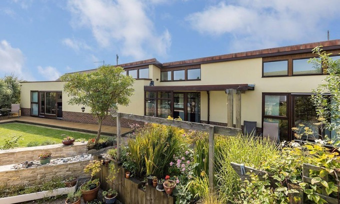 Swanage Cottage | The Wedge - ground floor holiday home within walk of beach