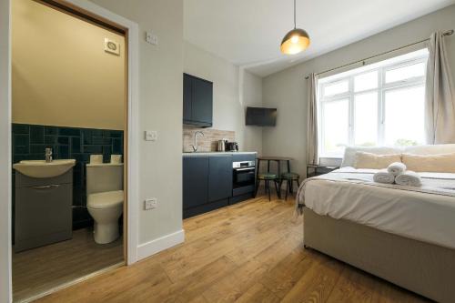 Bradley Stoke Apartment | The Willow - Studio 10