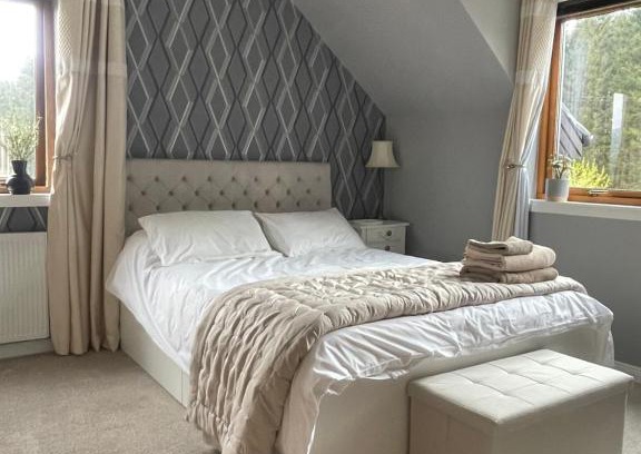 Farr House | The Willows