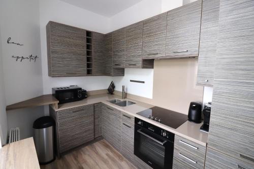 Leamington Spa Apartment | The Windsor Club Apartment