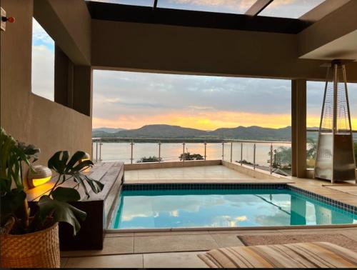 Kosmos Villa | The Windsor- Hartbeespoort Dam