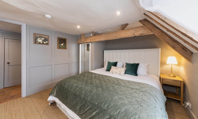 Woodstock Apartment | The Woodstock Nest - Market Street