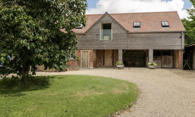 Warminster House | The Wool Barn