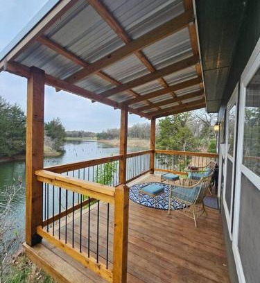 Guthrie House | The Wren's Nest Lake Cottage