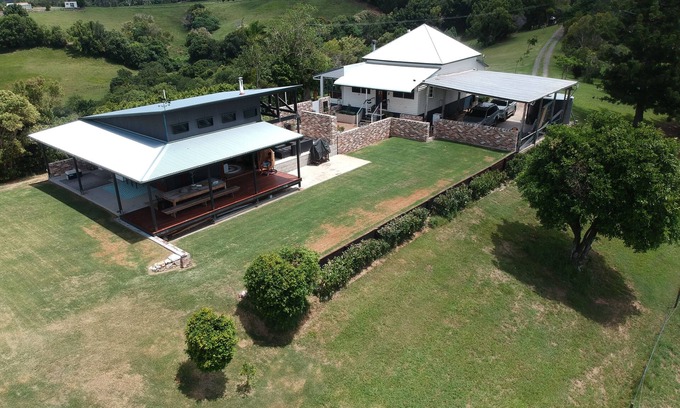 Cooroy Cottage | Thirlestane Farm Cottage & Barn luxury accommodation with stunning views