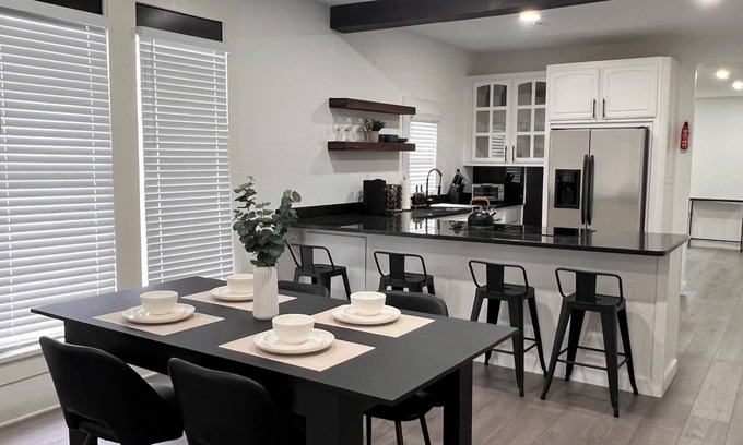 East Riverside House | This 4-bedroom home in Downtown Waco.