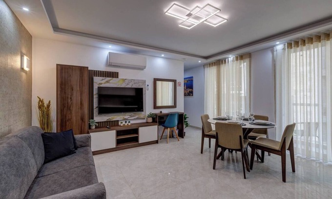 Bugibba Apartment | This apartment is a 1 bedroom(s), 1 bathrooms, located in San Pawl il-Baħar, null.
