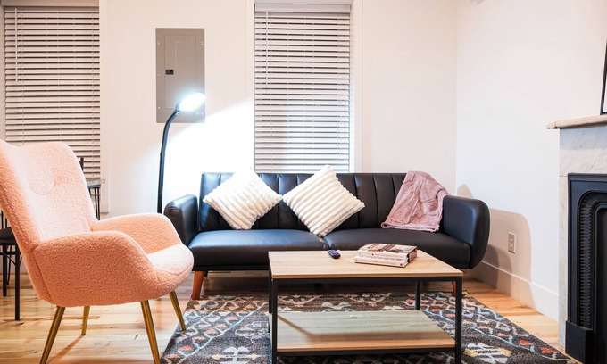 Corn Hill Apartment | This apartment is a 1 bedroom(s), 1 bathrooms, located in Rochester, NY.