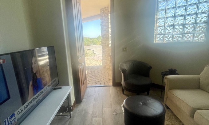 Estrella Mountain Ranch House | This casita located in the Estrella neighborhood boasts amazing Mountain View’s.