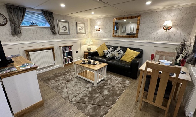 Llanddowror Cottage | This charming retreat offers a cosy and comfortable base for couples