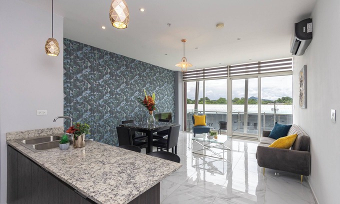 David Condo | This condominium is a 2 bedroom(s), 1.5 bathrooms, located in David, Chiriqui.