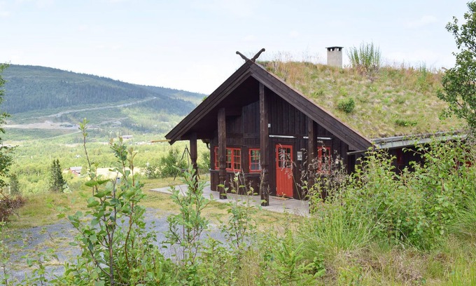 Vestre Slidre House | This cottage welcomes you to the mountains!