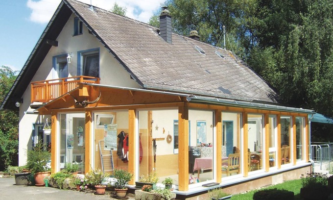 Kumbdchen House | This cozy and functionally furnished vacation home is located on the grounds of the Dilligsmühle hor
