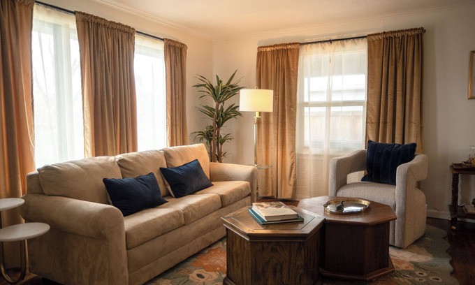 Central Point House | This house is a 3 bedroom(s), 2 bathrooms, located in Central Point, OR.