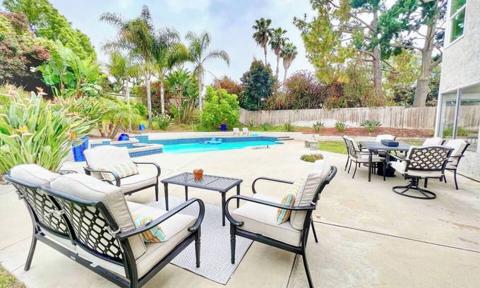 Encinitas House | This house is a 4 bedroom(s), 3 bathrooms, located in Encinitas, CA.