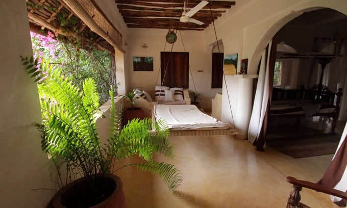 Lamu House | This magical 4 bedroomed house runs on solar and hot showers,not dark nights hear.