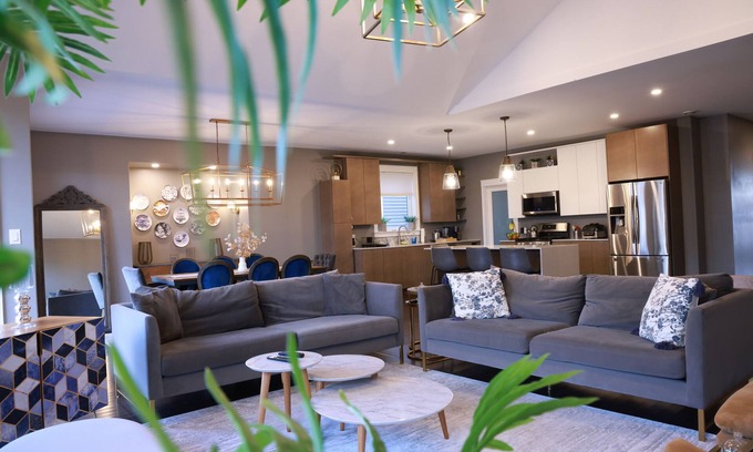 Bedford House | This quiet neighbourhood is great place to relax and enjoy the peace and quiet.
