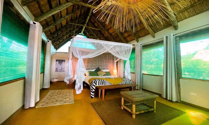 Kakumbi Cabin | Thornicroft Lodge