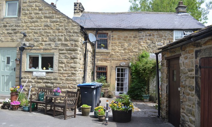 Eyam Cottage | Three Bears Cottage - Just Perfect for Exploring the Glorious Peak Park!