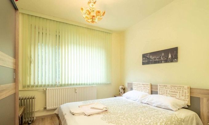 Plovdiv Apartment | three bedroom apartment, balcony and free parking
