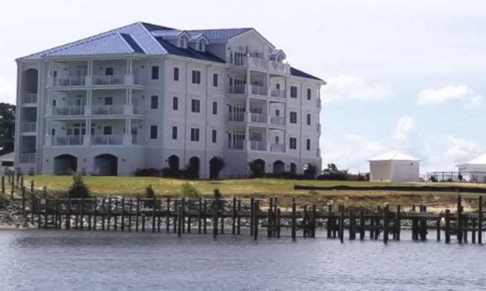 Roper Condo | Three Bedroom Luxury Condo, Waterside Resort (2048815)
