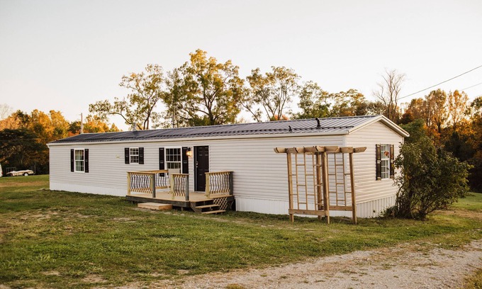 Lafferty House | Three bedroom two bath 2acre secluded country lot minutes from egypt valley hunt