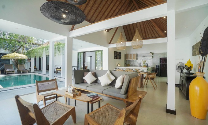 Laksmana Villa | Three bedrooms private Pool at Seminyak walking distance to Beaches