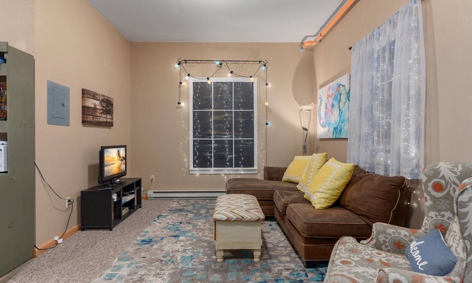 Pepin Condo | Three Connected Quirky Condos By Beach!