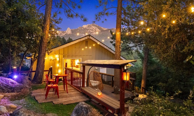Idyllwild House | Three Gazing Stars: Spacious, Stunning Views, Walk-to-Town, A/C