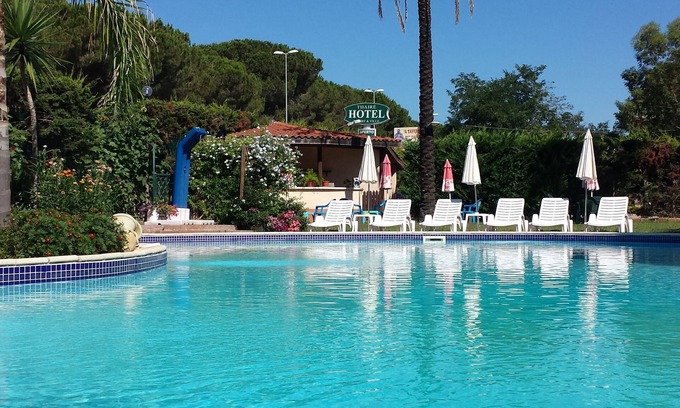 Pinetamare Villa | THREE LEVEL VILLA in private park