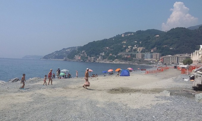 Pra' Apartment | Three minutes from the sea 2