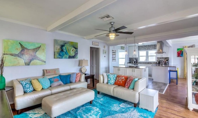 Seabreeze Park House | Three Oars Beach Bungalow
