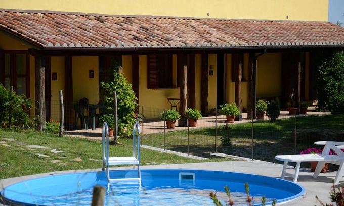 Elmo House | Three-room apartment Girasole - country house with pool and garden
