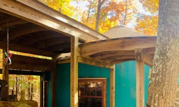Pilot House | Three-story Blue Ridge Yurt getaway