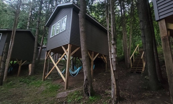 Elba Cabin | Three Treehouse Cabins in the Bluff Woodlands