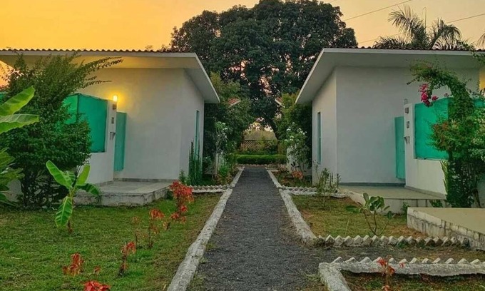 Ashta Cabin | Tiger Safari Lodge