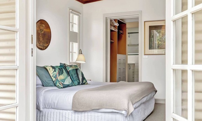 Semaphore Cottage | Time and Tide Beach Cottage on the Esplanade