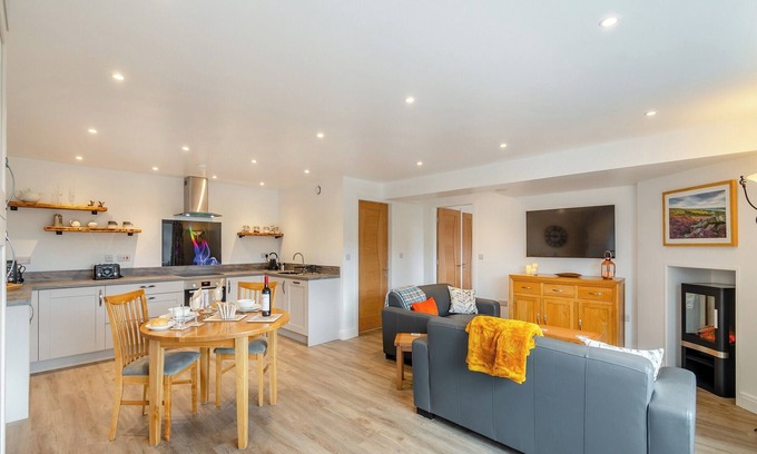 Lofthouse Cottage | Time to take it easy at this unique and tranquil luxury getaway.