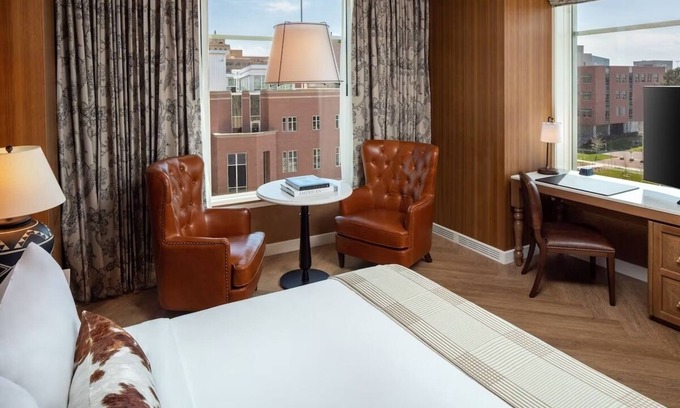 Fitzsimons House | Timeless Charm! Dog-friendly Accommodation with Private Balcony!