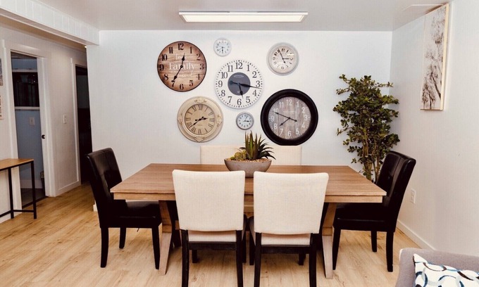 West Jordan Apartment | Timeless Confort and Charming 2-bedroom decor apartment in West Jordan
