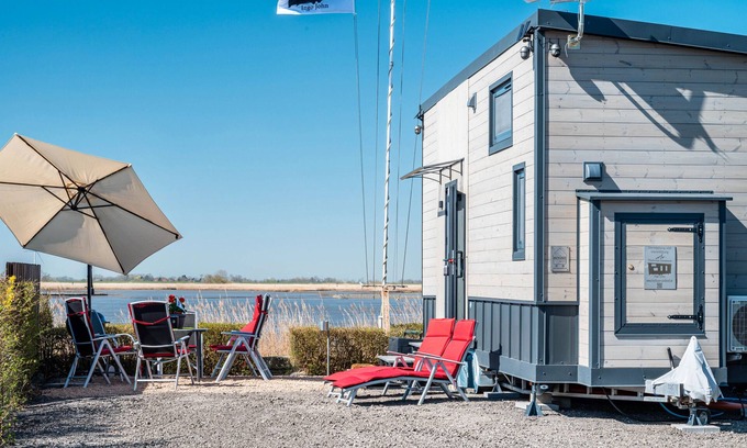 Hagen im Bremischen House | Tiny Home 'Ingo John' with Sea View, Wi-Fi and Air Conditioning