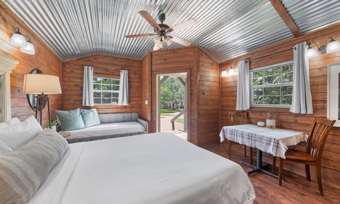 Crawford Cabin | Tiny House #4 @Gathering Oaks Retreat