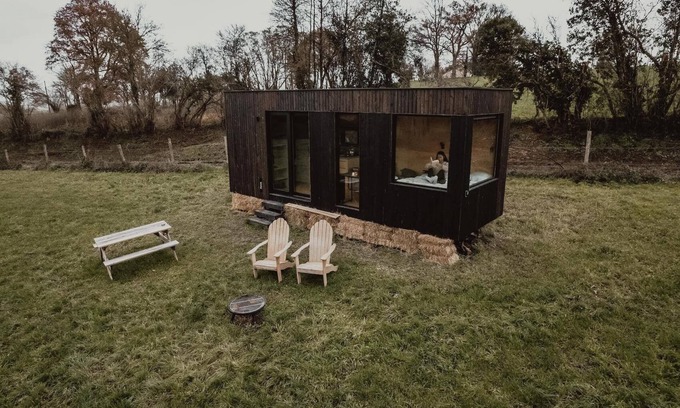 Moulins-le-Carbonnel Cabin | Tiny House Alpes Mancelles