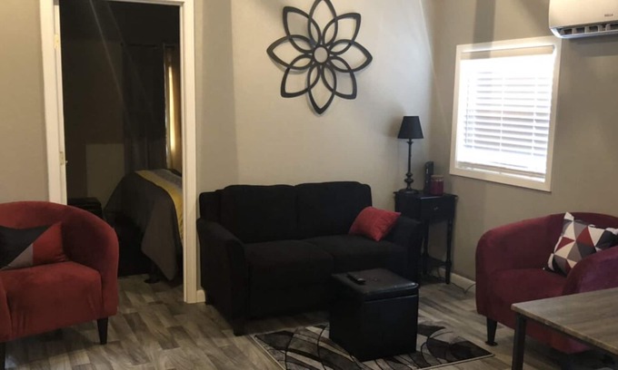 Crossett House | Tiny House No Cleaning Fee NO SMOKING NO ANIMALS