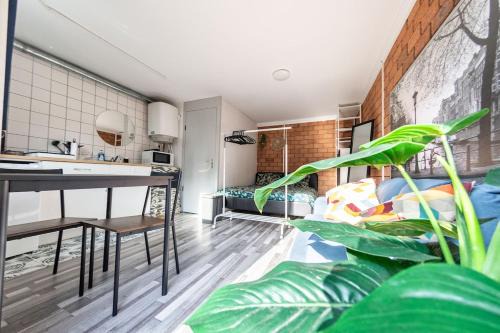 Zaandam House | Tiny House Zaandam, Tranquility and easy Connection